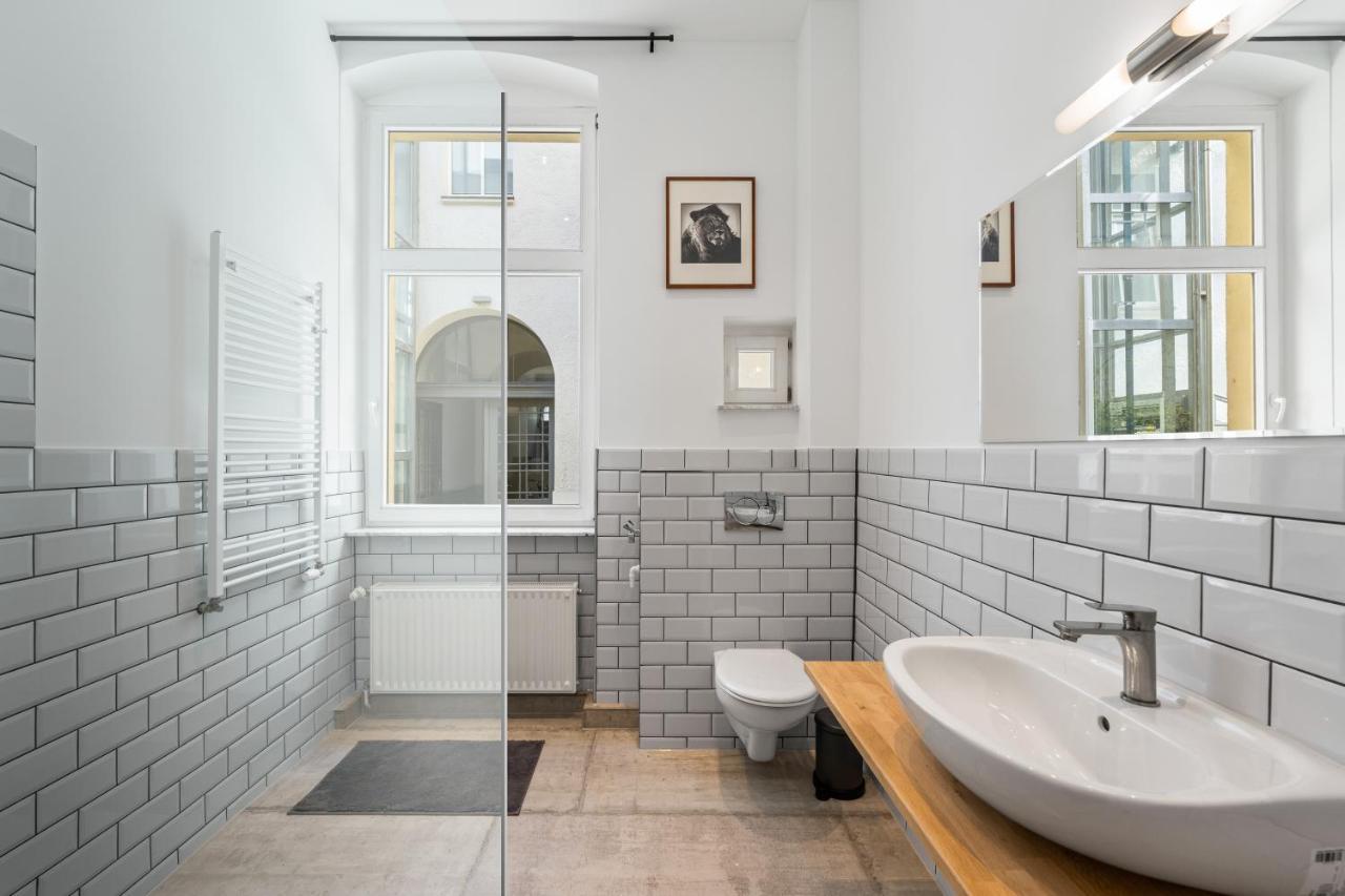 The Tieckstr Loft For Up To 7 People With 2 Bathrooms Berlin Exteriör bild