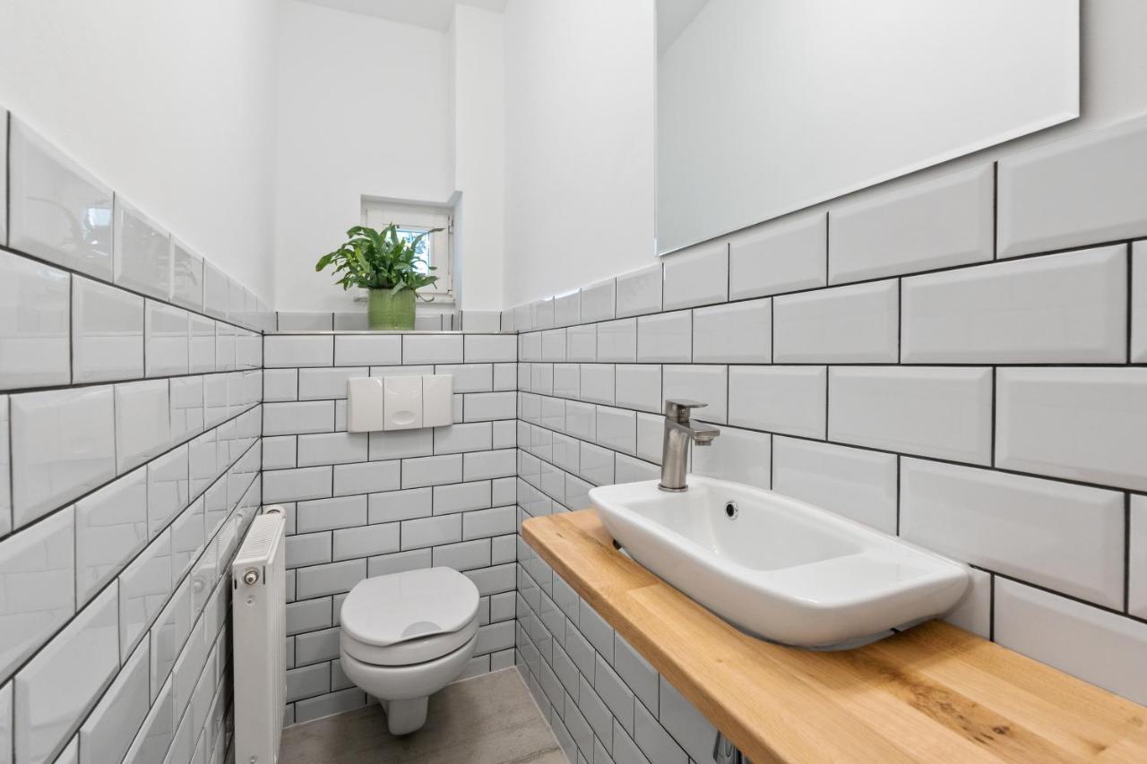 The Tieckstr Loft For Up To 7 People With 2 Bathrooms Berlin Exteriör bild